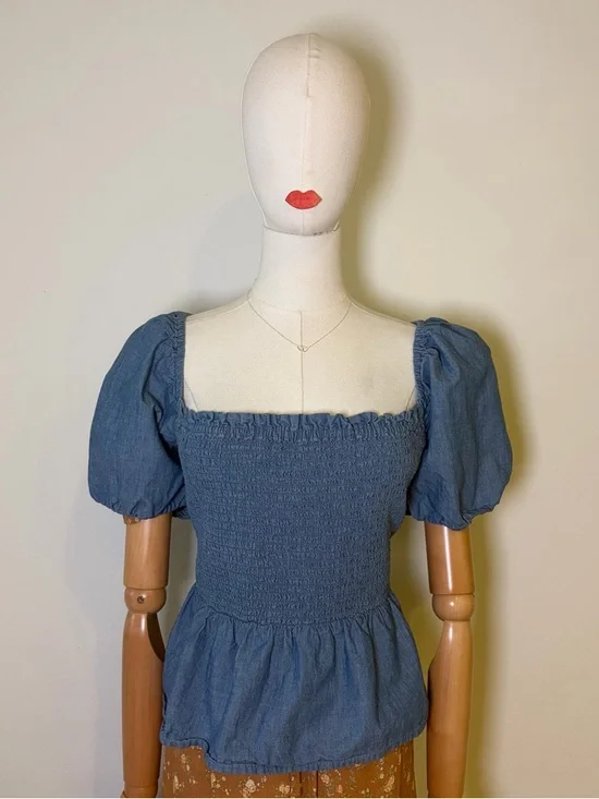 J.Crew Denim Smocked Crop Top Size 2X EUC - Picture 2 of 10